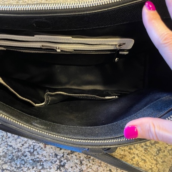 Henri Bendel Handbag - Picture 6 of 8